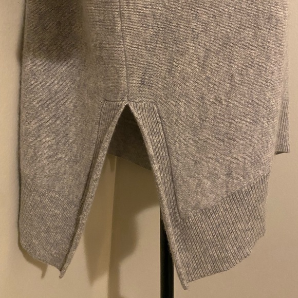 Antonio Melani 100% Cashmere Turtleneck Sweater - Picture 5 of 11